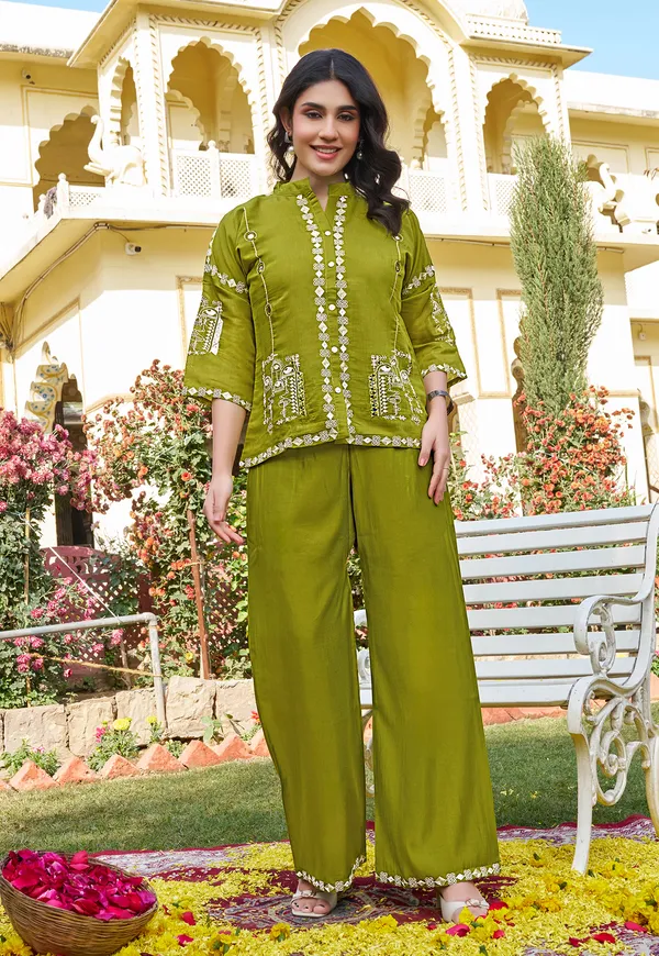 Mull_Chanderi_Thread_Work_Top_With_Trousers_Co-Ords-KS-230