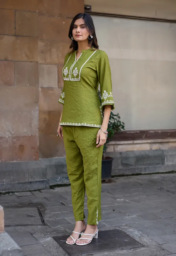 Green_Printed_Shirt_Collar_Top_With_Trousers_Co-Ords_For_Women-KORRA2