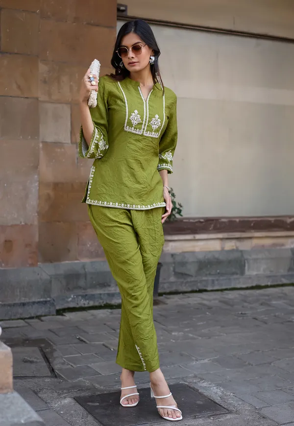 Green_Printed_Shirt_Collar_Top_With_Trousers_Co-Ords_For_Women-KORRA2