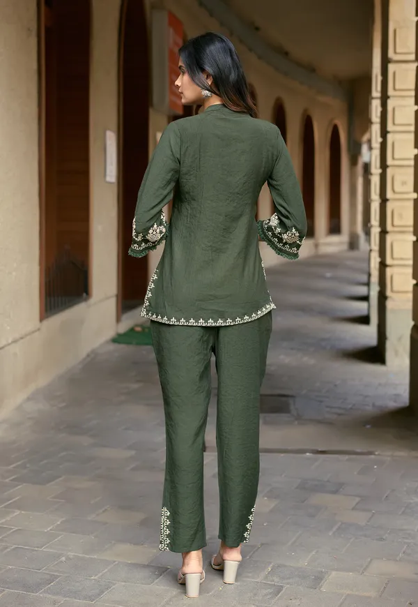 Printed_Shirt_Collar_Top_With_Trousers_Co-Ords-KORRA2