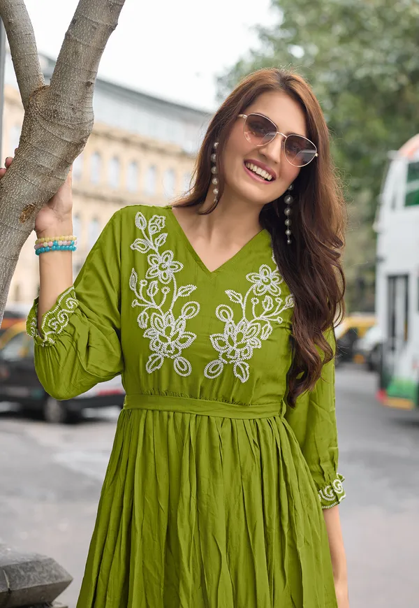 Sea_Green_Rayon_Weaving_Embroidered_Kurtis_For_Women-QUEEN