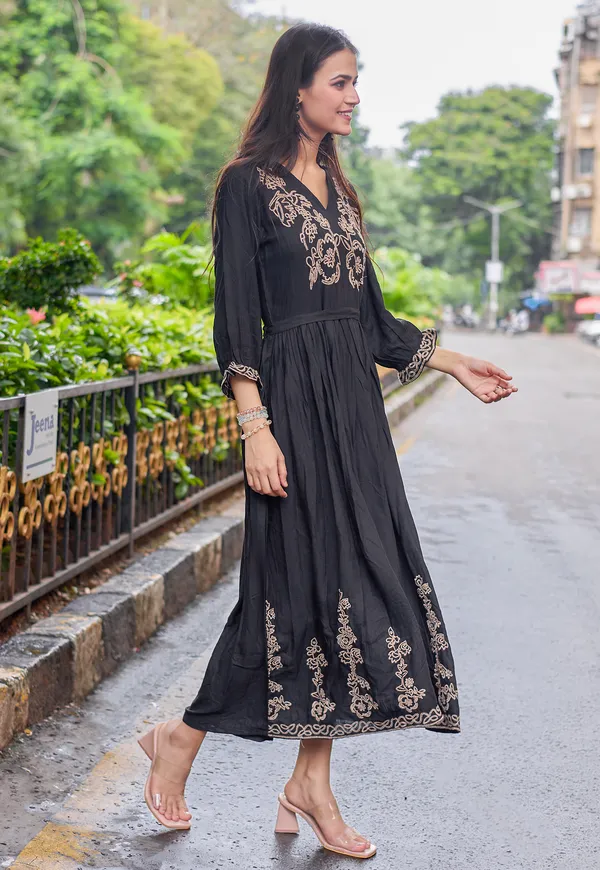 Black_Rayon_Weaving_Embroidered_Kurtis_For_Women-QUEEN