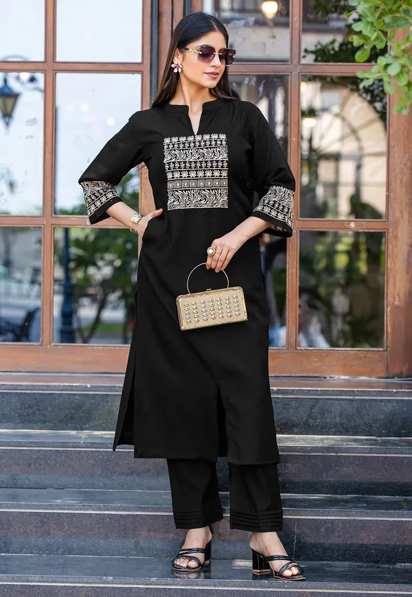 Black_Viscos_Rayon_Kurta_With_Trouser_For_Women-SAMYAA