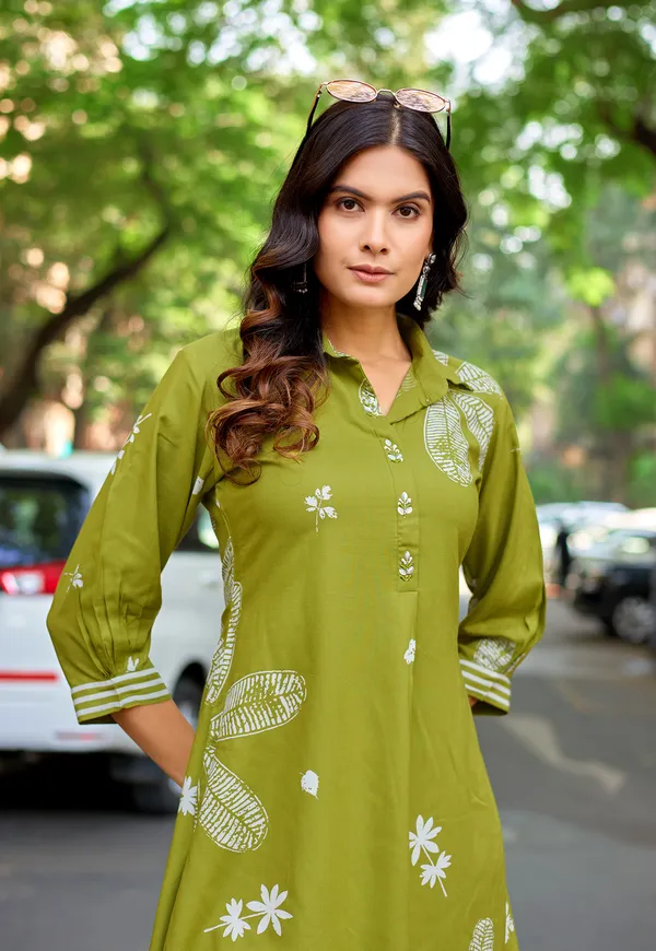 Green_Tunic_&_Trousers_Co-Ord_Set_For_Women-RASIKA