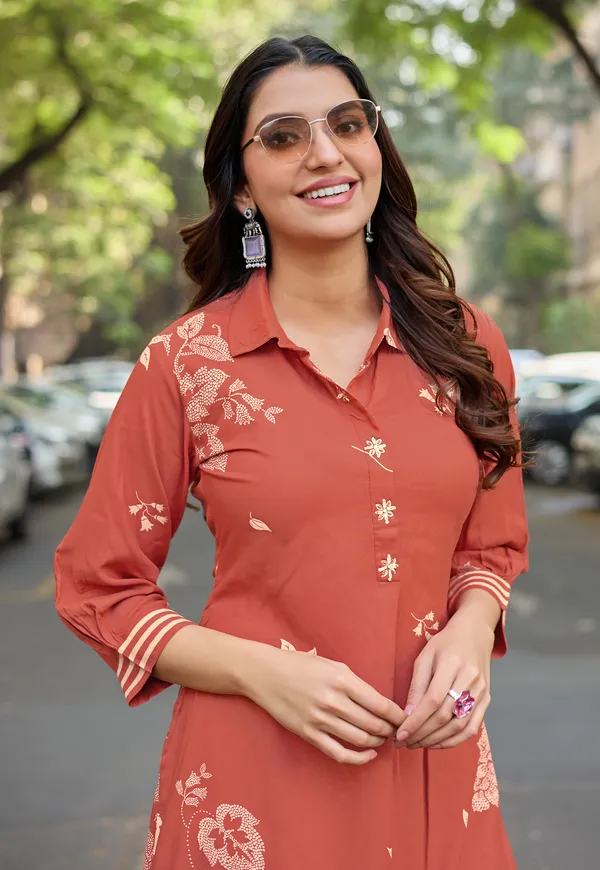 Maroon_Tunic_&_Trousers_Co-Ord_Set_For_Women-RASIKA