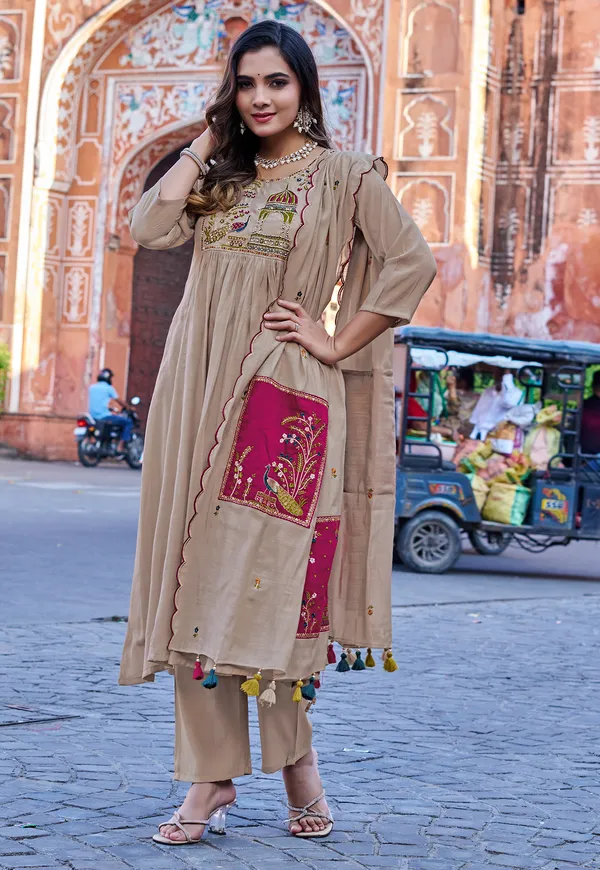 Women_Ethnic_Motifs_Embroidered_Empire_Thread_Work_Chanderi_Cotton_Kurta_with_Trousers_&_With_Dupatta-IV-1009