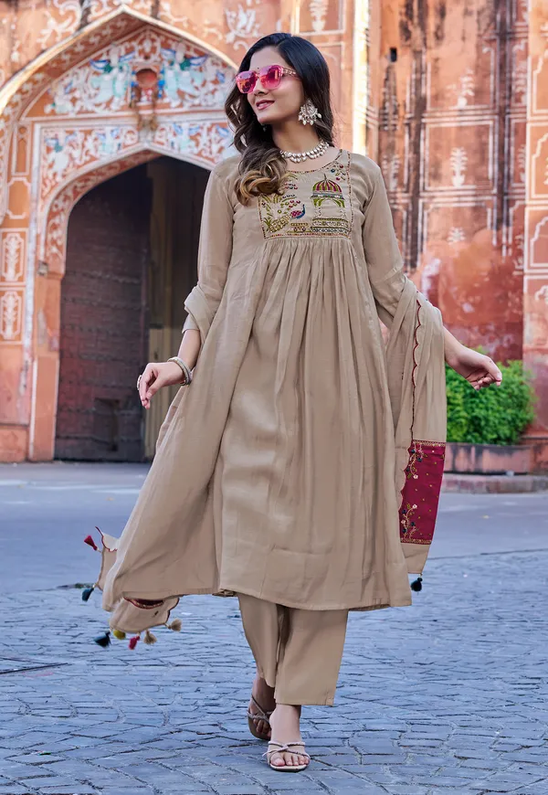 Women_Ethnic_Motifs_Embroidered_Empire_Thread_Work_Chanderi_Cotton_Kurta_with_Trousers_&_With_Dupatta-IV-1009
