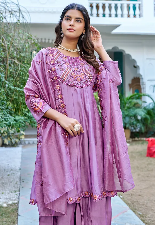 Women_Ethnic_Motifs_Embroidered_Roman_Kurta_with_Trousers_&_Dupatta-KS-216