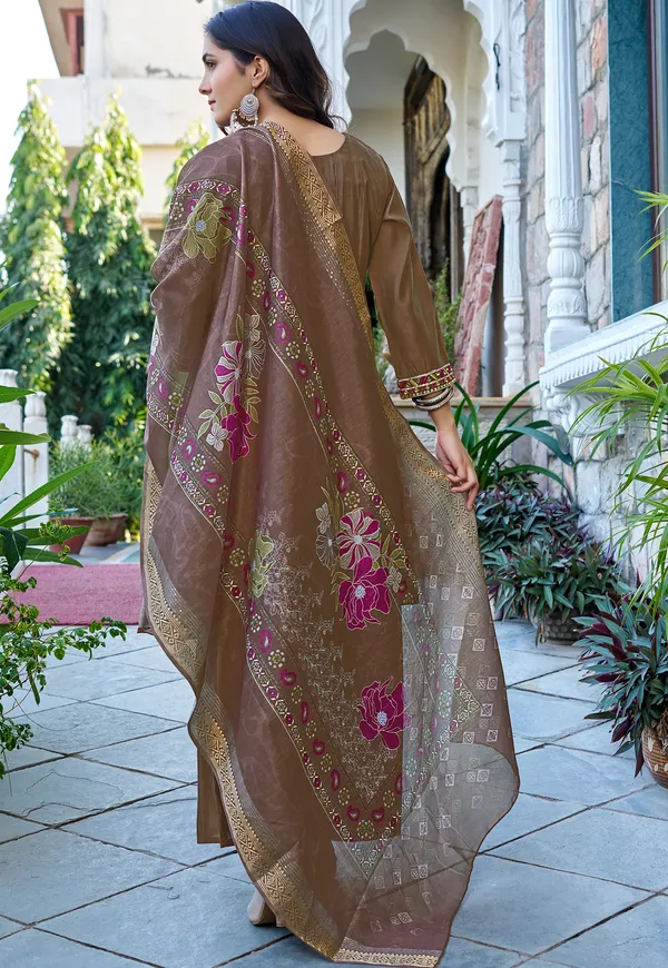 Women_Ethnic_Motifs_Embroidered_Roman_Kurta_with_Trousers_&_Dupatta-KS-224