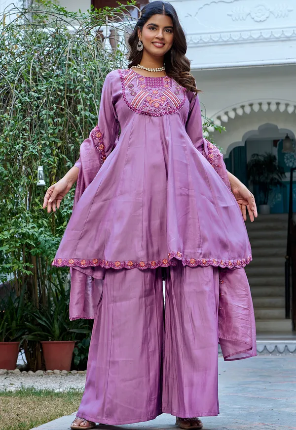Women_Ethnic_Motifs_Embroidered_Roman_Kurta_with_Trousers_&_Dupatta-KS-216