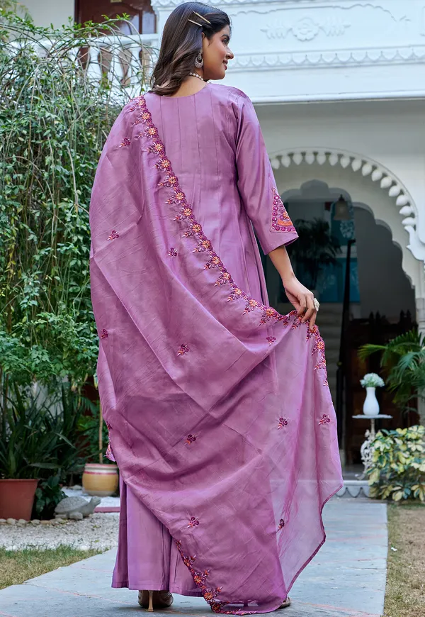 Women_Ethnic_Motifs_Embroidered_Roman_Kurta_with_Trousers_&_Dupatta-KS-216