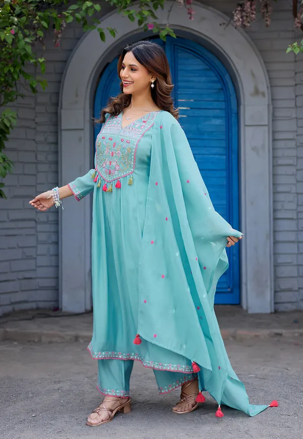 Women_Ethnic_Motifs_Embroidered_Tiered_Thread_Work_Chanderi_Cotton_Kurta_with_Palazzos_&_With_Dupatta-IV-1036