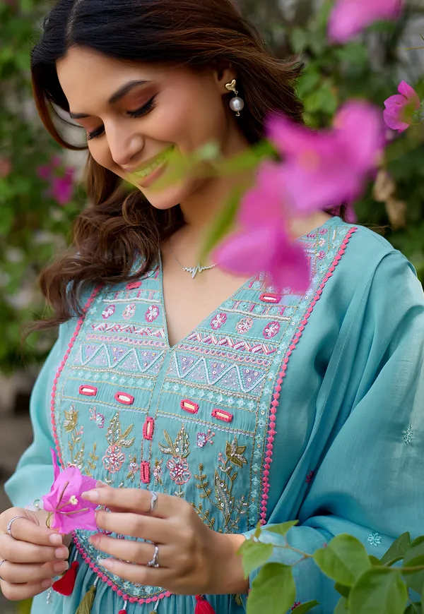Women_Ethnic_Motifs_Embroidered_Tiered_Thread_Work_Chanderi_Cotton_Kurta_with_Palazzos_&_With_Dupatta-IV-1036
