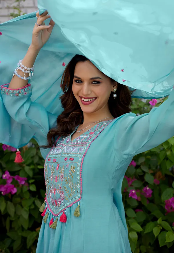 Women_Ethnic_Motifs_Embroidered_Tiered_Thread_Work_Chanderi_Cotton_Kurta_with_Palazzos_&_With_Dupatta-IV-1036