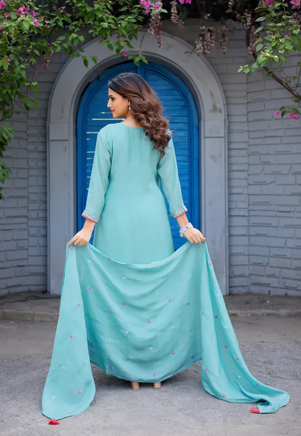 Women_Ethnic_Motifs_Embroidered_Tiered_Thread_Work_Chanderi_Cotton_Kurta_with_Palazzos_&_With_Dupatta-IV-1036