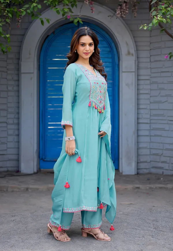 Women_Ethnic_Motifs_Embroidered_Tiered_Thread_Work_Chanderi_Cotton_Kurta_with_Palazzos_&_With_Dupatta-IV-1036