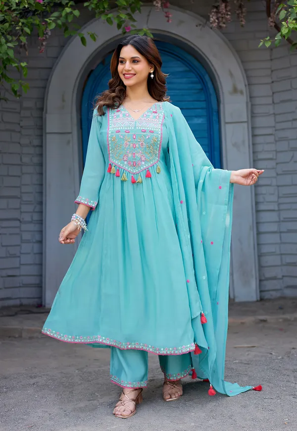 Women_Ethnic_Motifs_Embroidered_Tiered_Thread_Work_Chanderi_Cotton_Kurta_with_Palazzos_&_With_Dupatta-IV-1036