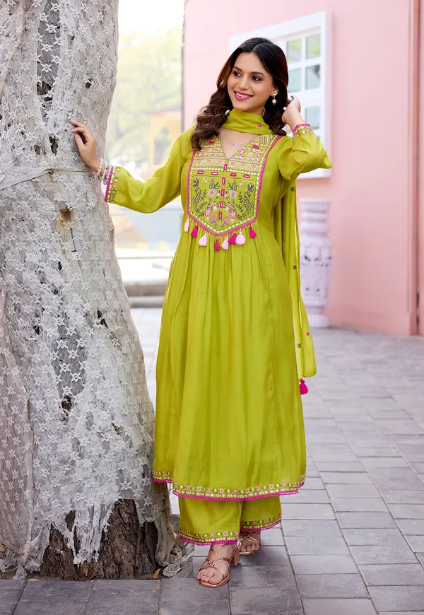Women_Ethnic_Motifs_Embroidered_Tiered_Thread_Work_Chanderi_Cotton_Kurta_with_Palazzos_&_With_Dupatta-IV-1037