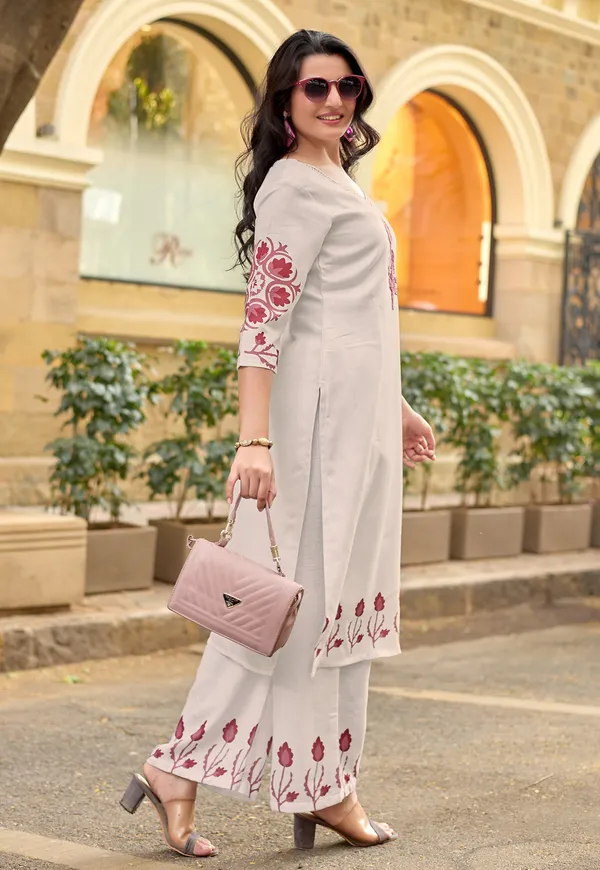 Women_Ethnic_Motifs_Printed_Regular_Kurta_with_Palazzos-IV-1034