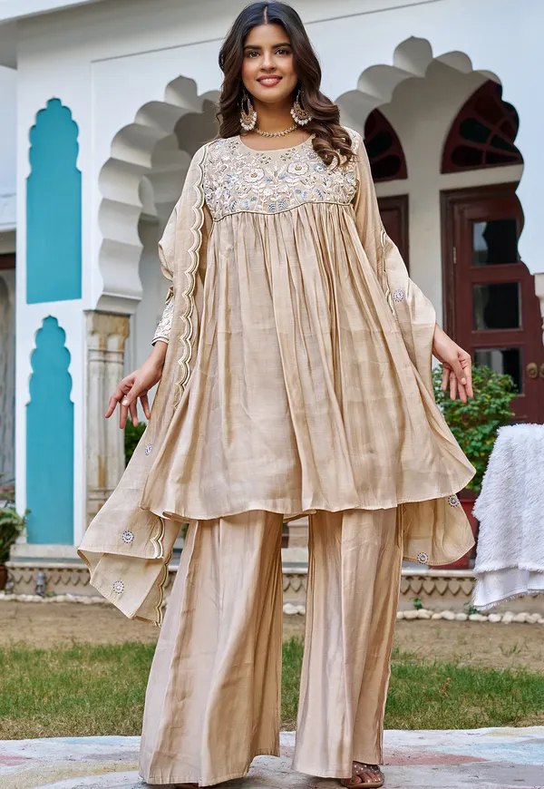 Women_Ethnic_Pure__chanderi_thred_work_&_khatli_work_Kurta_with_Trousers_&_Dupatta-KS-218