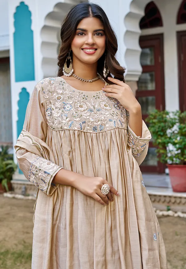 Women_Ethnic_Pure__chanderi_thred_work_&_khatli_work_Kurta_with_Trousers_&_Dupatta-KS-218