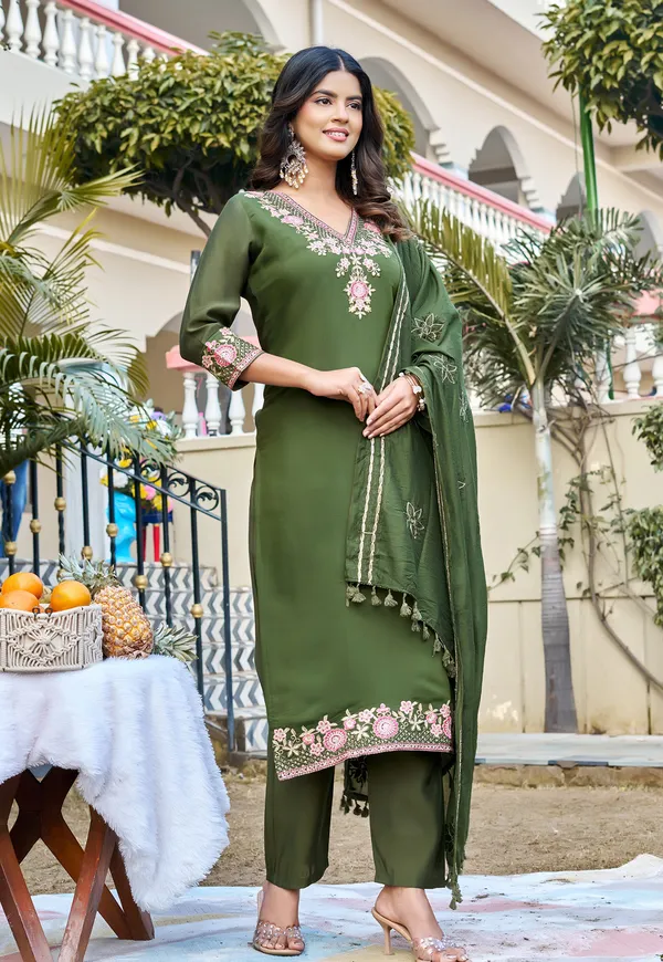Women_Floral_Embroidered_Empire_Thread_Work_Chanderi_Cotton_Kurta_with_Pant_&_With_Dupatta-KS-248