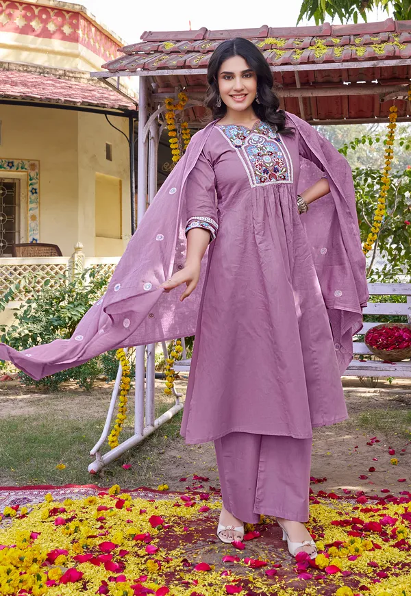Women_Floral_Embroidered_Empire_Thread_Work_Cotton_Cambridge_Kurta__Pant_&_With_Dupatta-KS-250