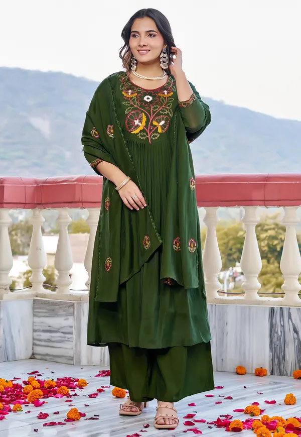 Women_Floral_Embroidered_Empire_Thread_Work_Dhabu_Cotton_Kurta_Pant_With_Dupatta-KS-266
