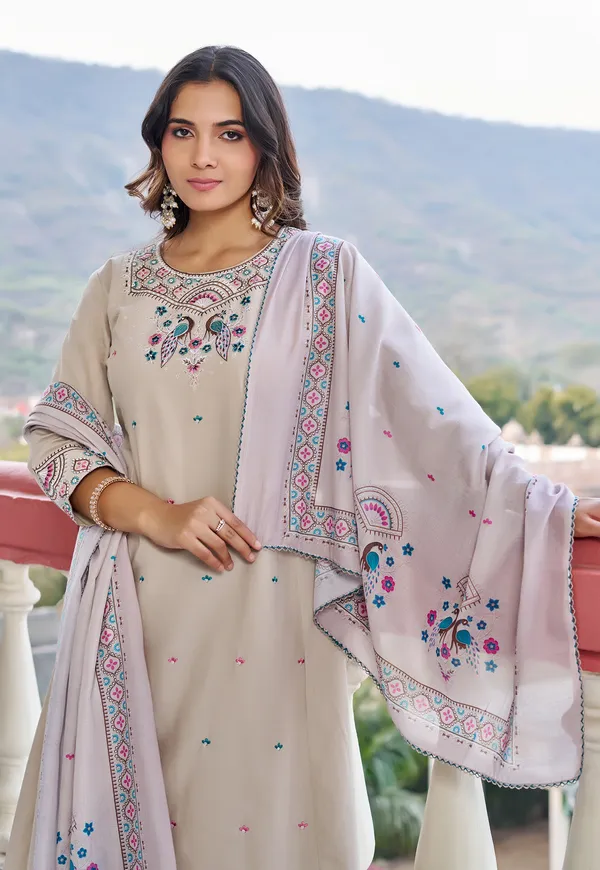 Women_Floral_Embroidered_Empire_Thread_Work_Dhabu_Cotton_Kurta_Pant_With_Dupatta-KS-267
