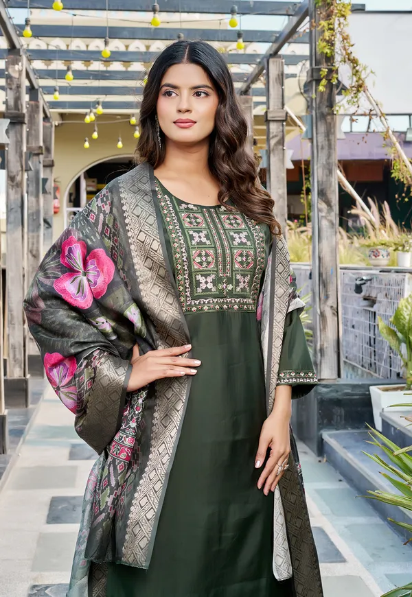 Women_Floral_Embroidered_Empire_Thread_Work_Roman_Slik_Kurta_Pant_With_Dupatta-KS-257