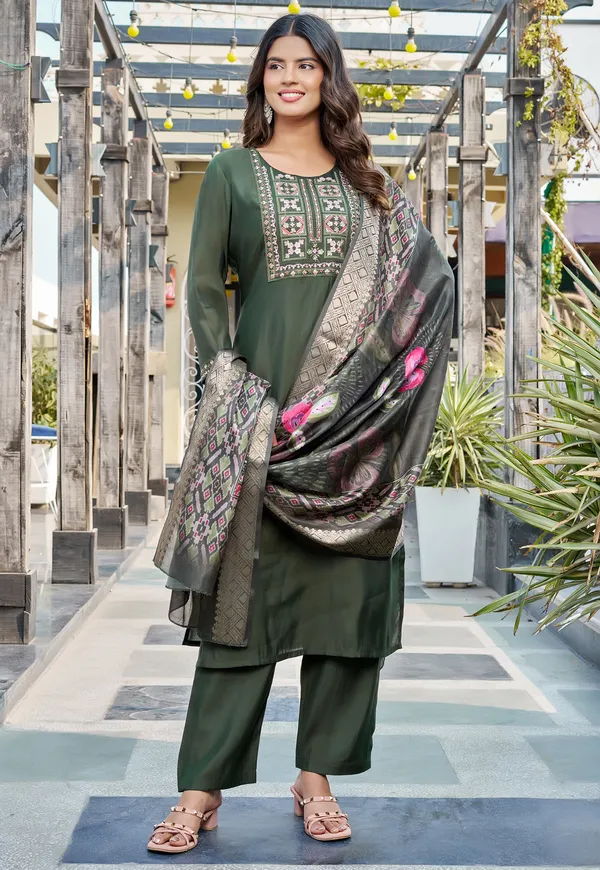 Women_Floral_Embroidered_Empire_Thread_Work_Roman_Slik_Kurta_Pant_With_Dupatta-KS-257