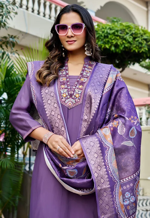 Women_Floral_Embroidered_Empire_Thread_Work_Roman_Slik_Kurta_Pant_With_Dupatta-KS-262