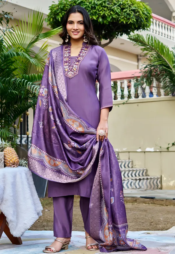 Women_Floral_Embroidered_Empire_Thread_Work_Roman_Slik_Kurta_Pant_With_Dupatta-KS-262