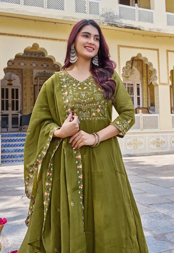 Women__Embroidered__Thread_Work_Mull_Chanderi__Kurta_with_Palazzo_&_With_Dupatta-KS-194