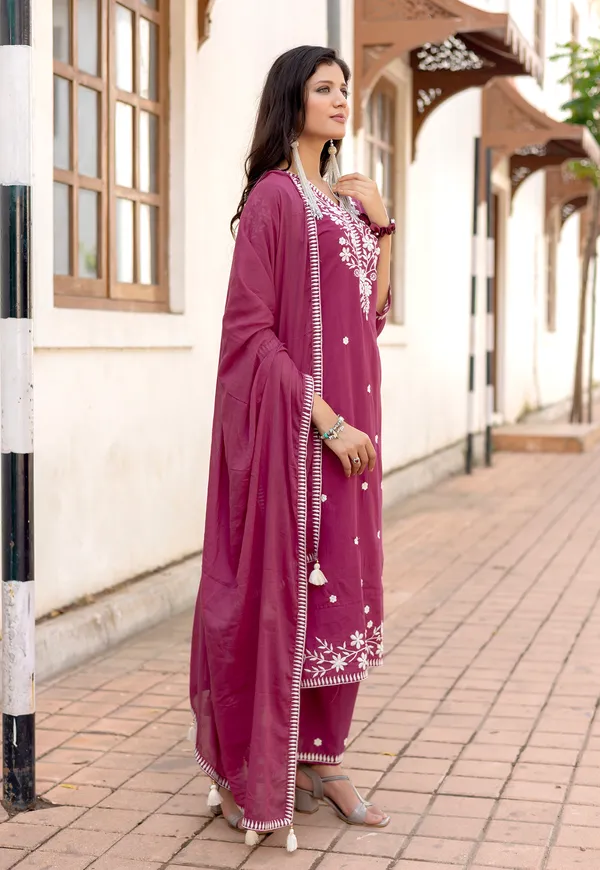 Pink_Salli_Pure_Cotton_Regular_Hand_&_Threadwork_Kurta_With_Trousers_&_With_Dupatta_For_Women-AARYA