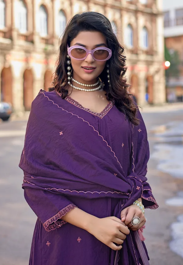 Purple_Viscos_Slub_Thread_&_Hand_Work_Kurta_&_Pant_With_Dupatta_For_Women-KESARIYA