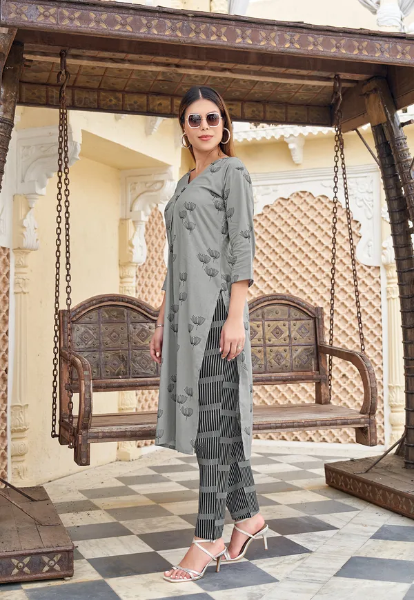 Grey_Heavy_Rayon_Kurta_With_Trouser_For_Women-FLORALSTYLE