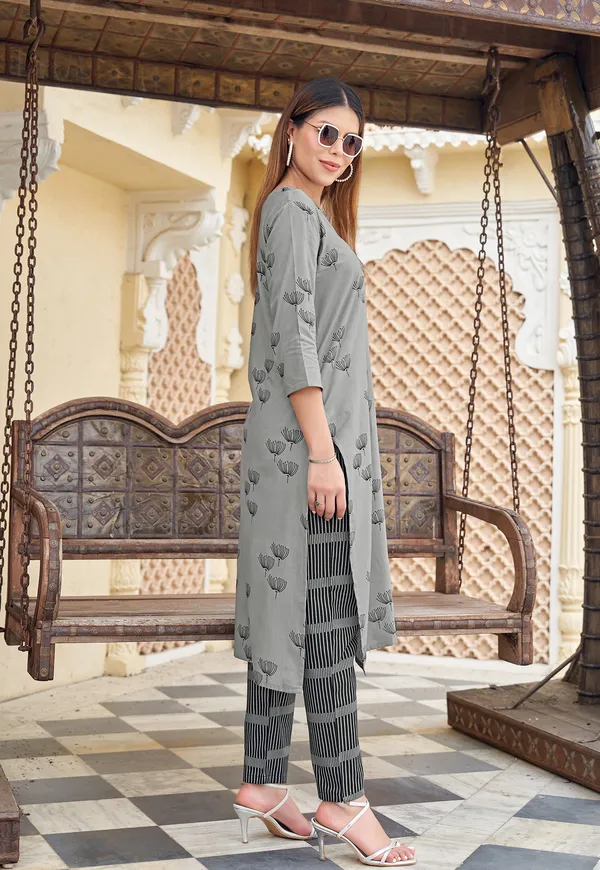 Grey_Heavy_Rayon_Kurta_With_Trouser_For_Women-FLORALSTYLE