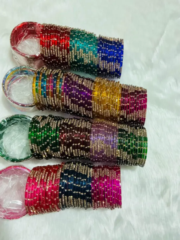 Mehndi_Premium_Glass_Stone_Bangles_For_Women_(Pack_Of_2)