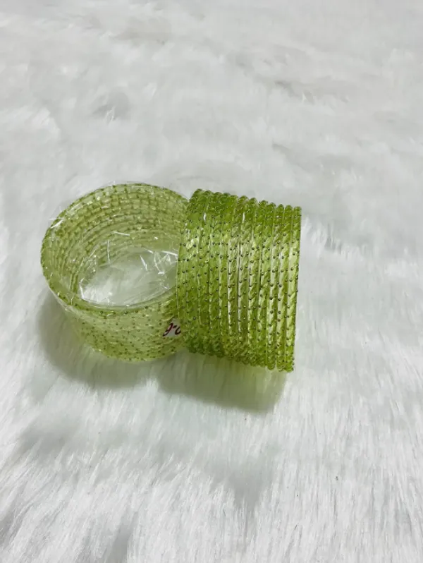 Pista_Premium_Glass_Raindrop_Bangles_For_Women_(Pack_Of_2)