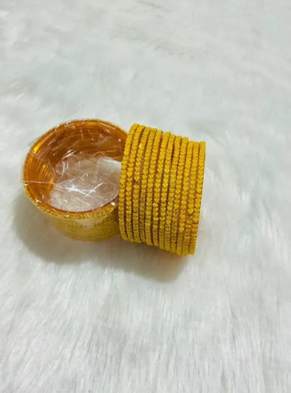 Haldi_Premium_Glass_Full_Heart_Pattern_Bangles_For_Women