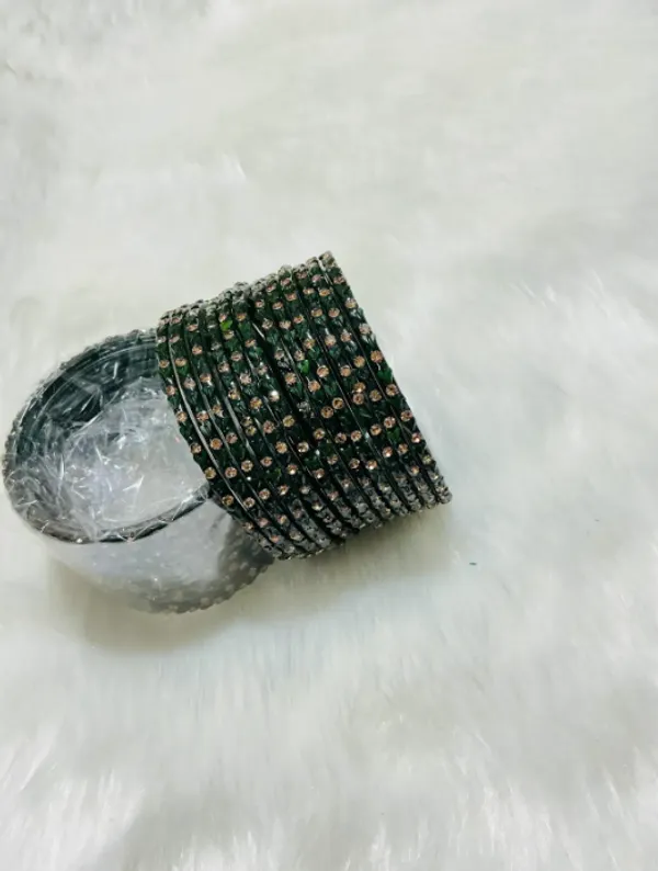 Kai_Greene_Premium_Glass_Heart_Design_Bangles_For_Women