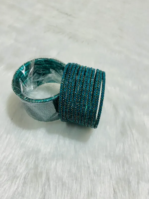 Radium_Premium_Glass_Full_Heart_Pattern_Bangles_For_Women