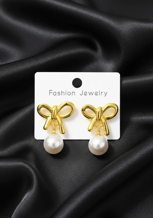 White_Minimalist_Stud_Earrings_For_Women