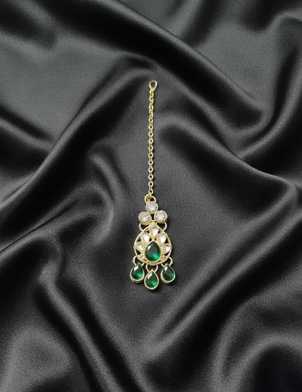 Green_Stone_Luxury_Necklace_set_(Necklace,_Earrings_and_maangtika_)_For_Women