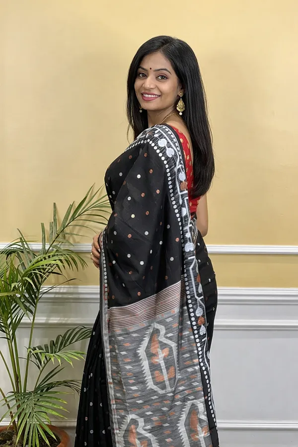 Samaira_Reshom_jamadani_Saree_with_blouse_Black