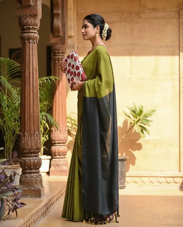 Akhilam_Women_khadi_cotton_Saree_with_Kalamkari_Blouse_Piece