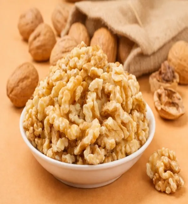 Kashmiri__Walnut_With_Shell_A+_Grade_|_950_Grams