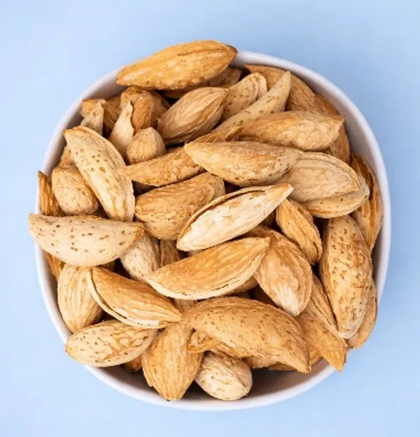 Kashmiri_Kagzi_Badam_With_Shell_A++_Grade_