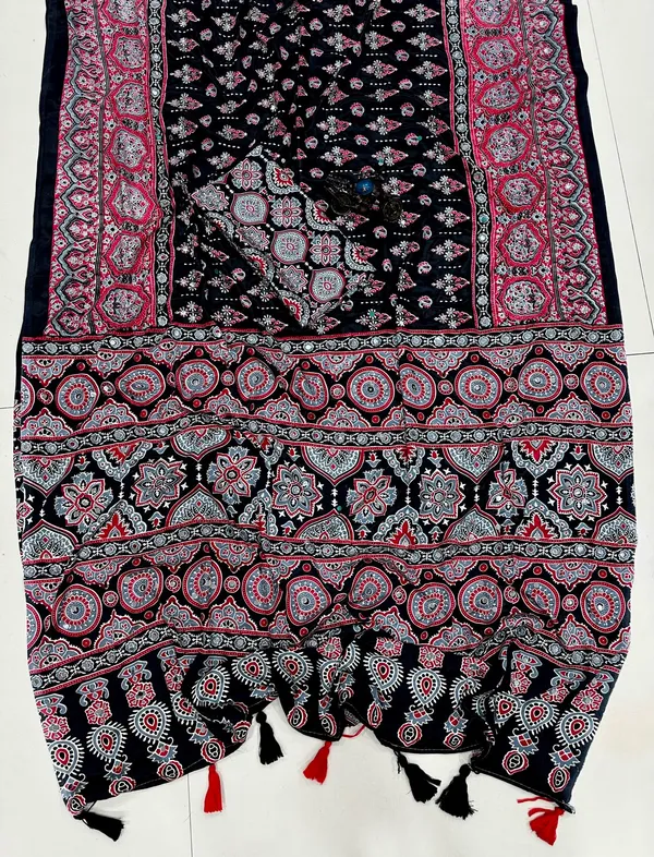 Ajrakh_Modal_Silk_Saree_for_Mirror_Work